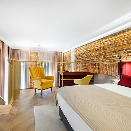 Golden Queen Deluxe Jacuzzi Apartments - Old Town 克拉科夫 外观 照片