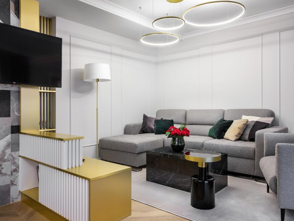 Golden Queen Deluxe Jacuzzi Apartments - Old Town 克拉科夫 外观 照片