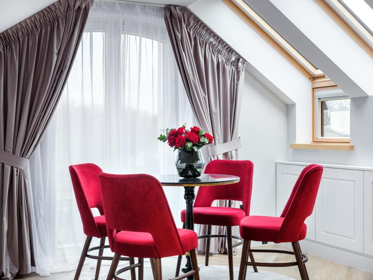 Golden Queen Deluxe Jacuzzi Apartments - Old Town 克拉科夫 外观 照片